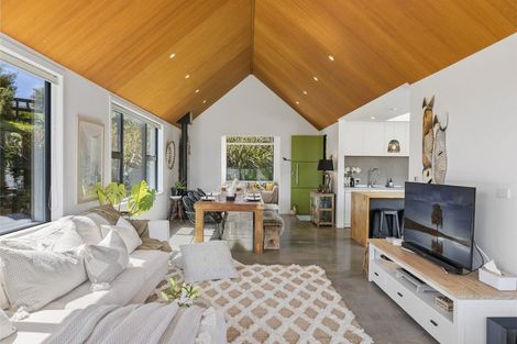 Photo of property in 49b Oceana Drive, Welcome Bay, Tauranga, 3175