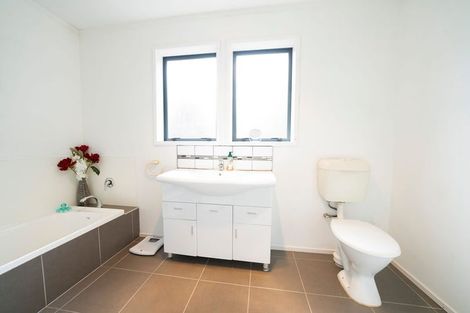 Photo of property in 60 George Street, Hikurangi, 0114