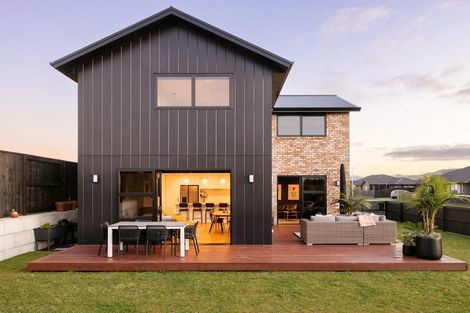 Photo of property in 8 Kuakua Close, Papamoa Beach, Papamoa, 3118