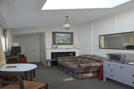 Photo of property in 81 Roxburgh Street, Mount Victoria, Wellington, 6011