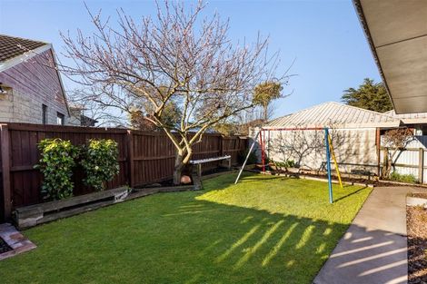 Photo of property in 25 Nyoli Street, Northcote, Christchurch, 8052