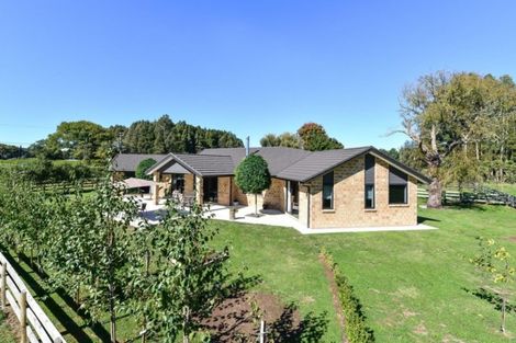 Photo of property in 21 Barrett Road, Temple View, Hamilton, 3290