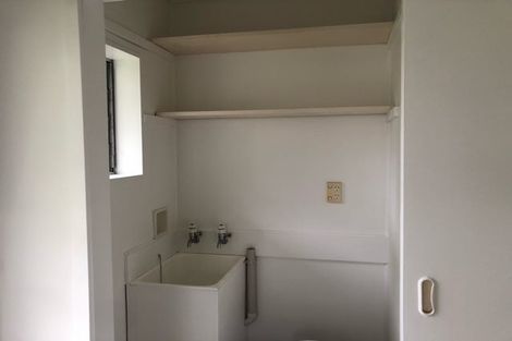 Photo of property in 2/95 Archers Road, Hillcrest, Auckland, 0629