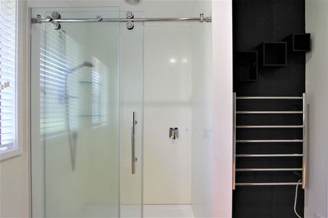 Photo of property in 73c Robinson Avenue, Holdens Bay, Rotorua, 3010