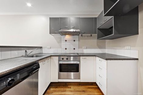 Photo of property in 28 Chapel Road, Flat Bush, Auckland, 2019