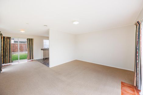 Photo of property in 15 Leander Place, Milson, Palmerston North, 4414