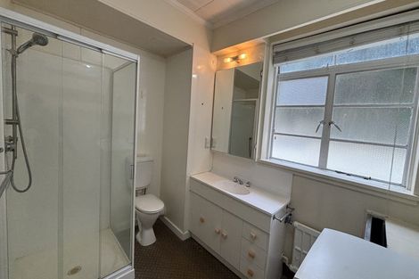 Photo of property in Wharenui Apartments, 274 Oriental Parade, Oriental Bay, Wellington, 6011