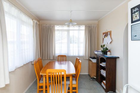 Photo of property in 98 Maxwells Line, Awapuni, Palmerston North, 4412
