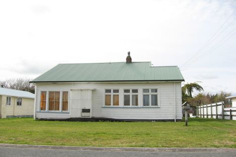 Photo of property in 53 Cutfield Street, Inglewood, 4330