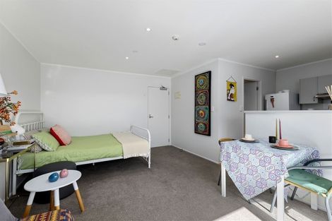 Photo of property in 20b/30 Westward Ho, Glen Eden, Auckland, 0602