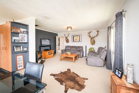 Photo of property in 5 Pryde Place, Feilding, 4702