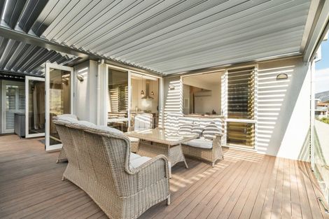 Photo of property in 32 Lismore Street, Wanaka, 9305