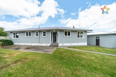 Photo of property in 62 Russell Road, Wainuiomata, Lower Hutt, 5014
