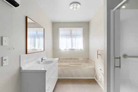 Photo of property in 20 Surfers Place, North New Brighton, Christchurch, 8083