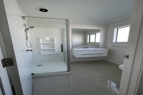 Photo of property in 71 Links Drive, Waiwhakaiho, New Plymouth, 4312