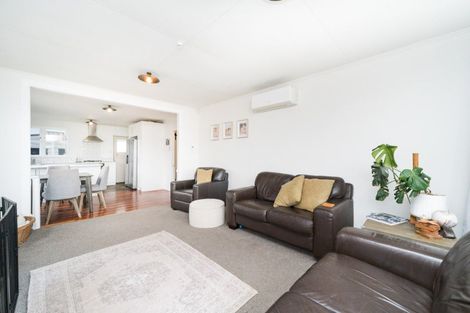 Photo of property in 17 Alexander Street, Awapuni, Palmerston North, 4412