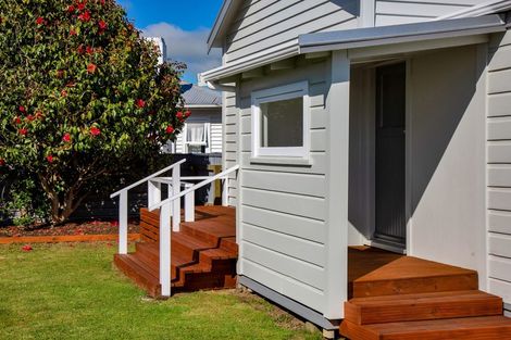 Photo of property in 70 Ketemarae Road, Normanby, Hawera, 4614