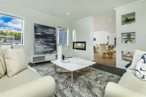 Photo of property in 17 Podgora Avenue, Kumeu, 0810