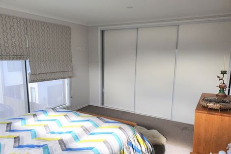 Photo of property in 9 Sacred Kingfisher Road, Hobsonville, Auckland, 0616