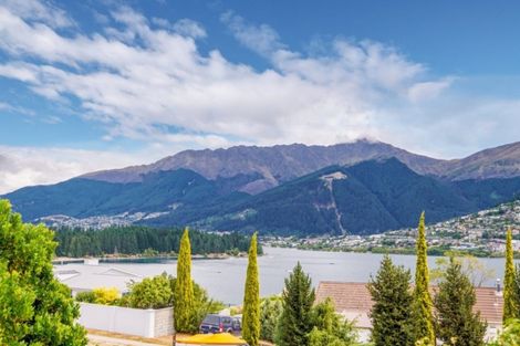 Photo of property in 29 Oregon Drive, Kelvin Heights, Queenstown, 9300