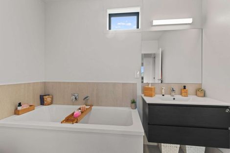 Photo of property in 7/130 Stancombe Road, Flat Bush, Auckland, 2016