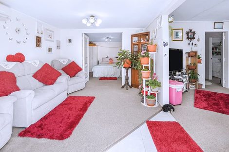 Photo of property in 10 Hamblyn Crescent, Nawton, Hamilton, 3200