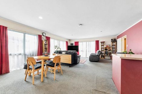 Photo of property in 7a Patrice Place, Massey, Auckland, 0614