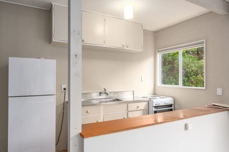 Photo of property in 32 Thurleigh Grove, Karori, Wellington, 6012