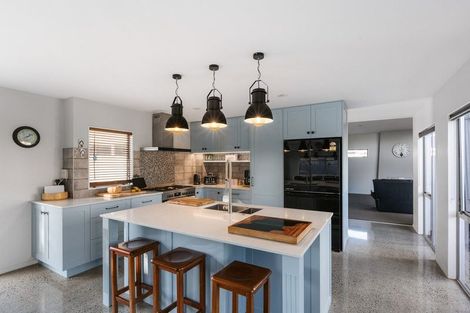 Photo of property in 27 Bermuda Drive, Papamoa Beach, Papamoa, 3118