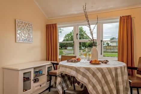Photo of property in 35 Savage Crescent, West End, Palmerston North, 4412