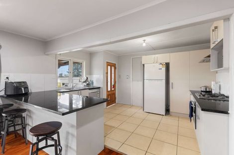 Photo of property in 1 Shifnal Drive, Randwick Park, Auckland, 2105