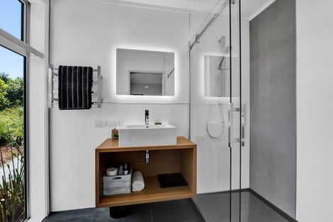 Photo of property in 412a Corbett Road, Lepperton, New Plymouth, 4373