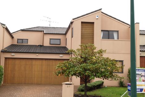 Photo of property in 27 Tiger Drive, Golflands, Auckland, 2013