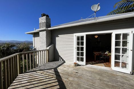 Photo of property in 94 Sutherland Road, Melrose, Wellington, 6023