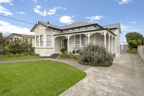 Photo of property in 39 Mako Mako Road, Levin, 5510