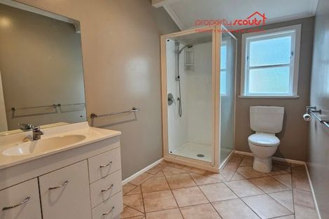 Photo of property in 8 Rimu Street, Waikanae, 5036