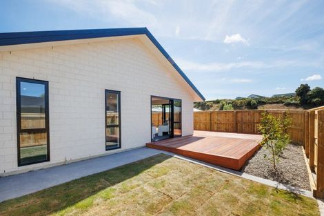 Photo of property in 87 Freedom Drive, Kelvin Grove, Palmerston North, 4470