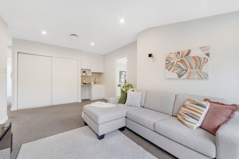 Photo of property in 62 Armstrong Farm Drive, East Tamaki Heights, Auckland, 2016