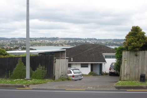 Photo of property in 1118 Whangaparaoa Road, Tindalls Beach, Whangaparaoa, 0930