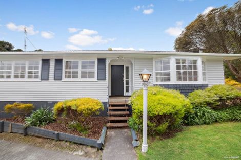 Photo of property in 32 Spinella Drive, Bayview, Auckland, 0629