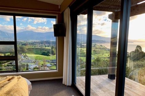 Photo of property in 104 Bay Vista Drive, Pohara, Takaka, 7183