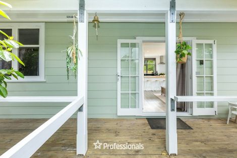 Photo of property in 3 Plateau Road, Te Marua, Upper Hutt, 5018