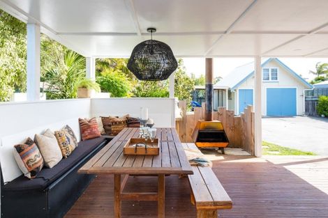 Photo of property in 298 Clifton Road, Te Awanga, 4102