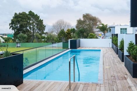 Photo of property in Frank Sargeson Apts, 505/74 Anzac Street, Takapuna, Auckland, 0622
