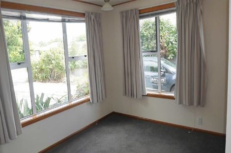 Photo of property in 21 Lochee Road, Upper Riccarton, Christchurch, 8041