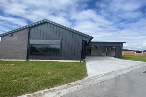 Photo of property in 1 Maara Close, Papamoa Beach, Papamoa, 3118