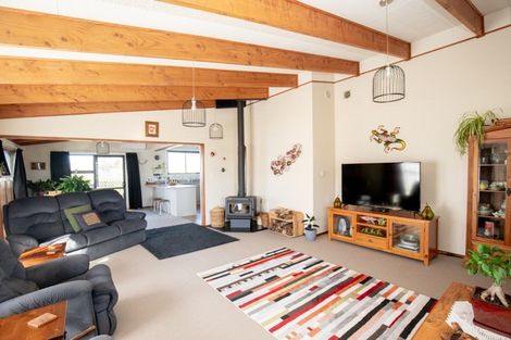 Photo of property in 5 Mcquarrie Place, Ngatea, 3503