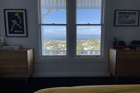 Photo of property in 82 Moana Road, Kelburn, Wellington, 6012