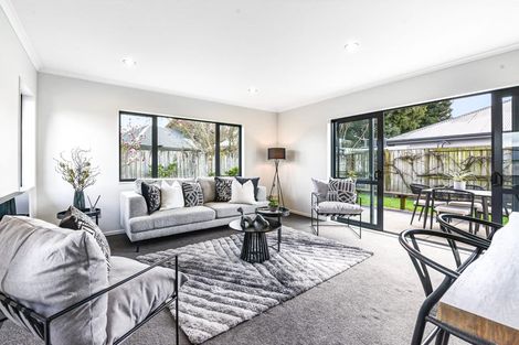 Photo of property in 16 Twin Willow Close, Cambridge, 3434