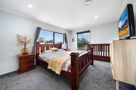 Photo of property in 6a Christmas Road, Manurewa, Auckland, 2102